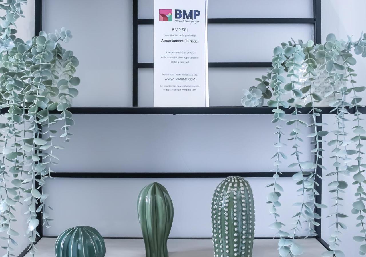 Bmp Apartment Atmosphere 2 Centrale, Vista Mare, Parcheggio 리치오네 외부 사진