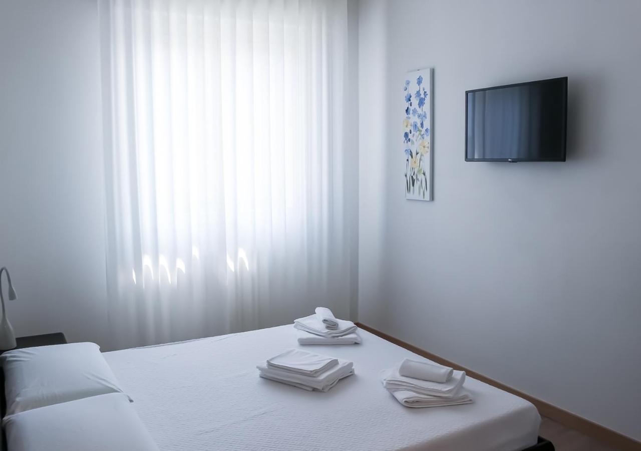 Bmp Apartment Atmosphere 2 Centrale, Vista Mare, Parcheggio 리치오네 외부 사진