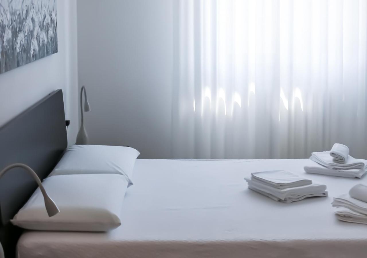 Bmp Apartment Atmosphere 2 Centrale, Vista Mare, Parcheggio 리치오네 외부 사진